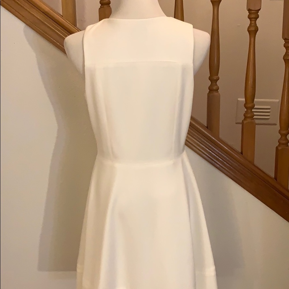VINCE CAMUTO | Winter White Dress - Picture 7 of 8